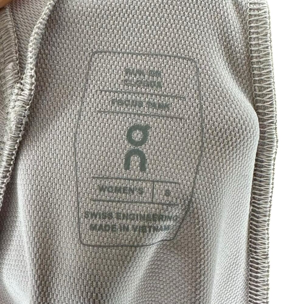 ON RUNNING Focus Tank Top Women's Size Small Purple‎ Light Weight Running Cloud - Picture 5 of 7